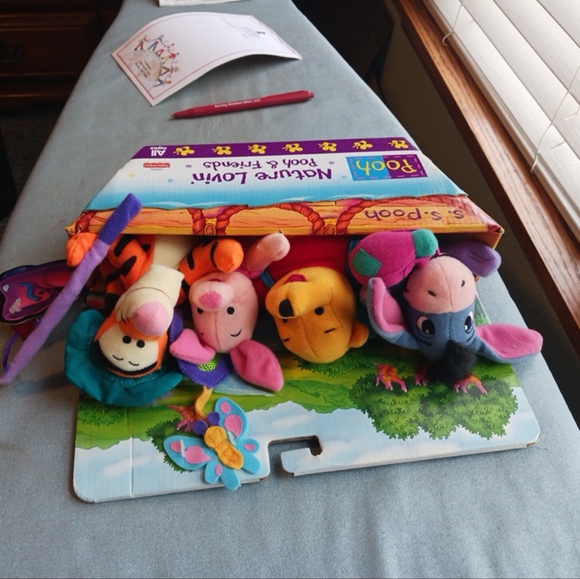 Nature Lovin' Pooh and Friends - Picture 4 of 4